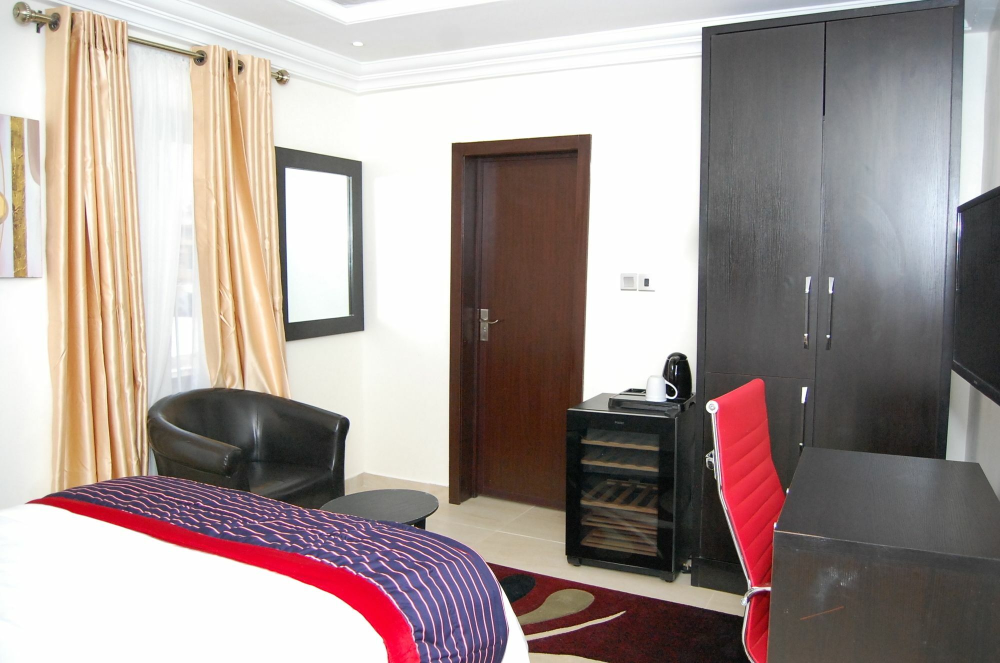 The Montrose Hotel Лекки Экстерьер фото