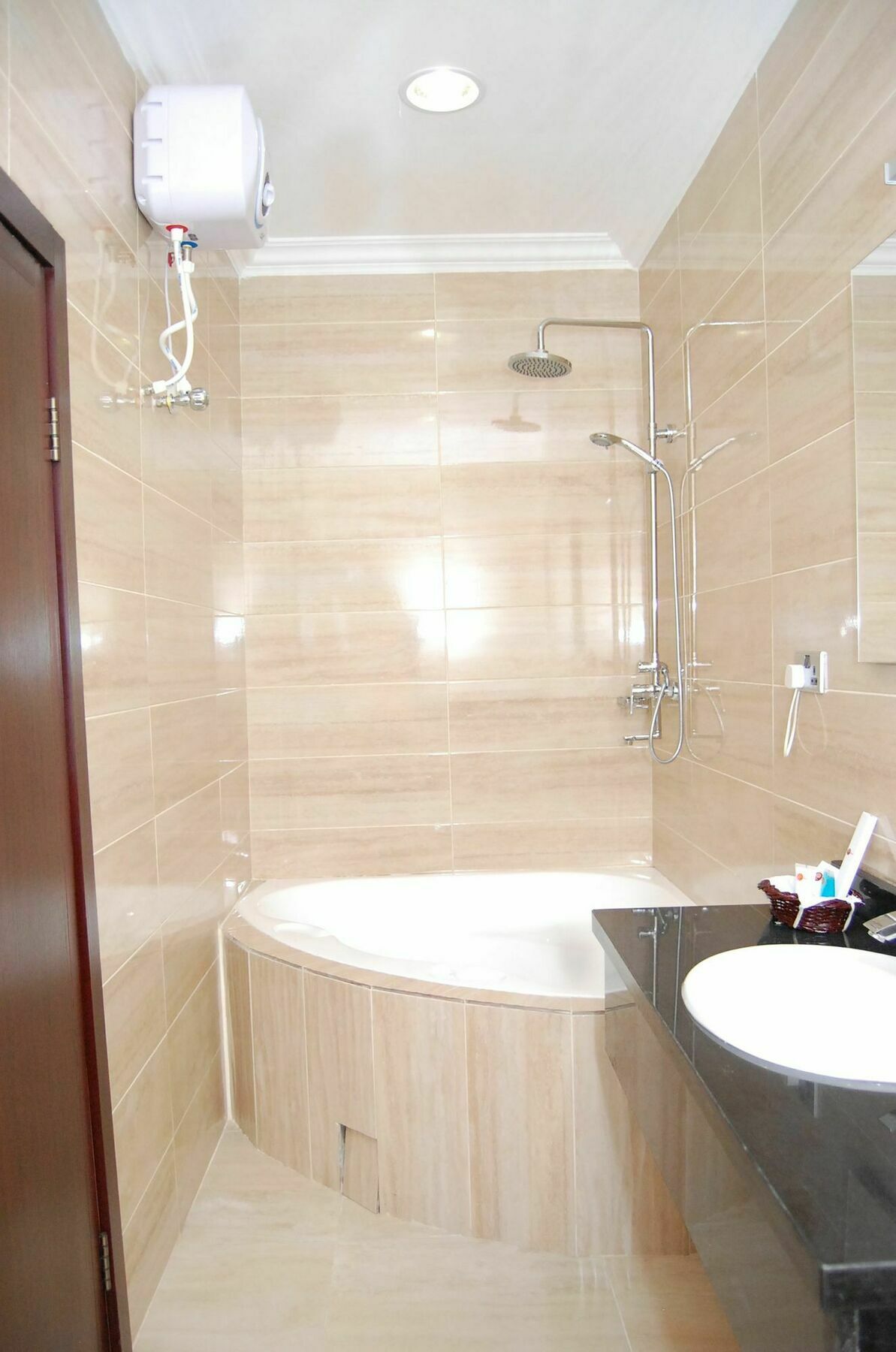 The Montrose Hotel Лекки Экстерьер фото