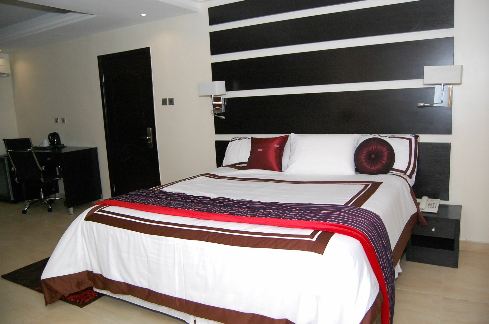 The Montrose Hotel Лекки Экстерьер фото