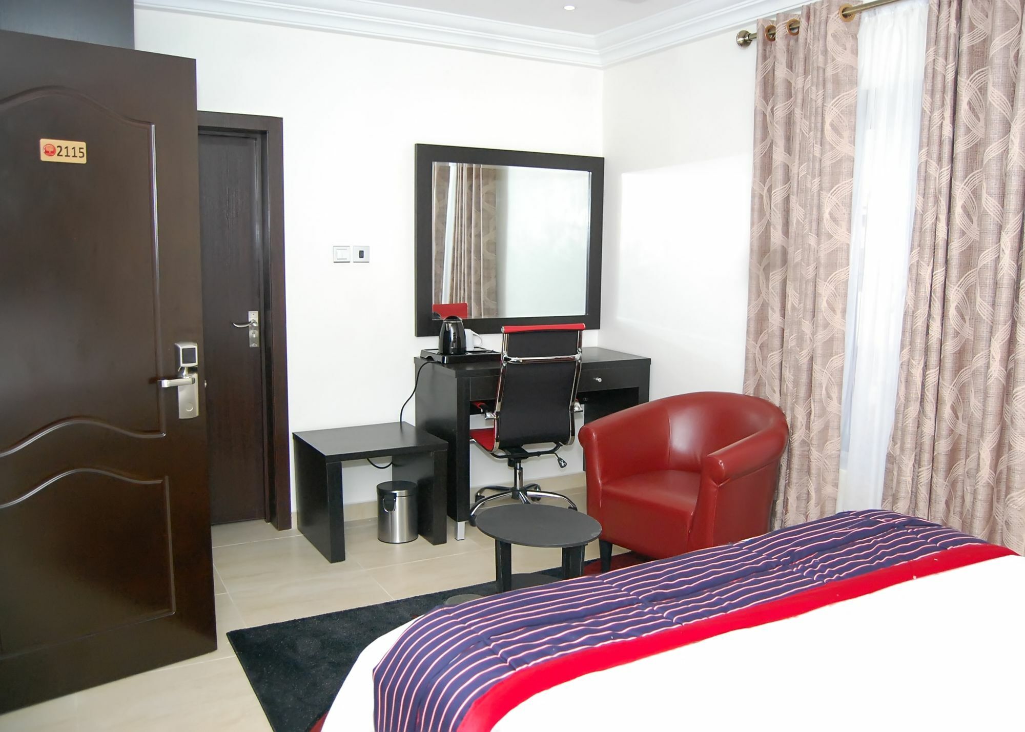 The Montrose Hotel Лекки Экстерьер фото