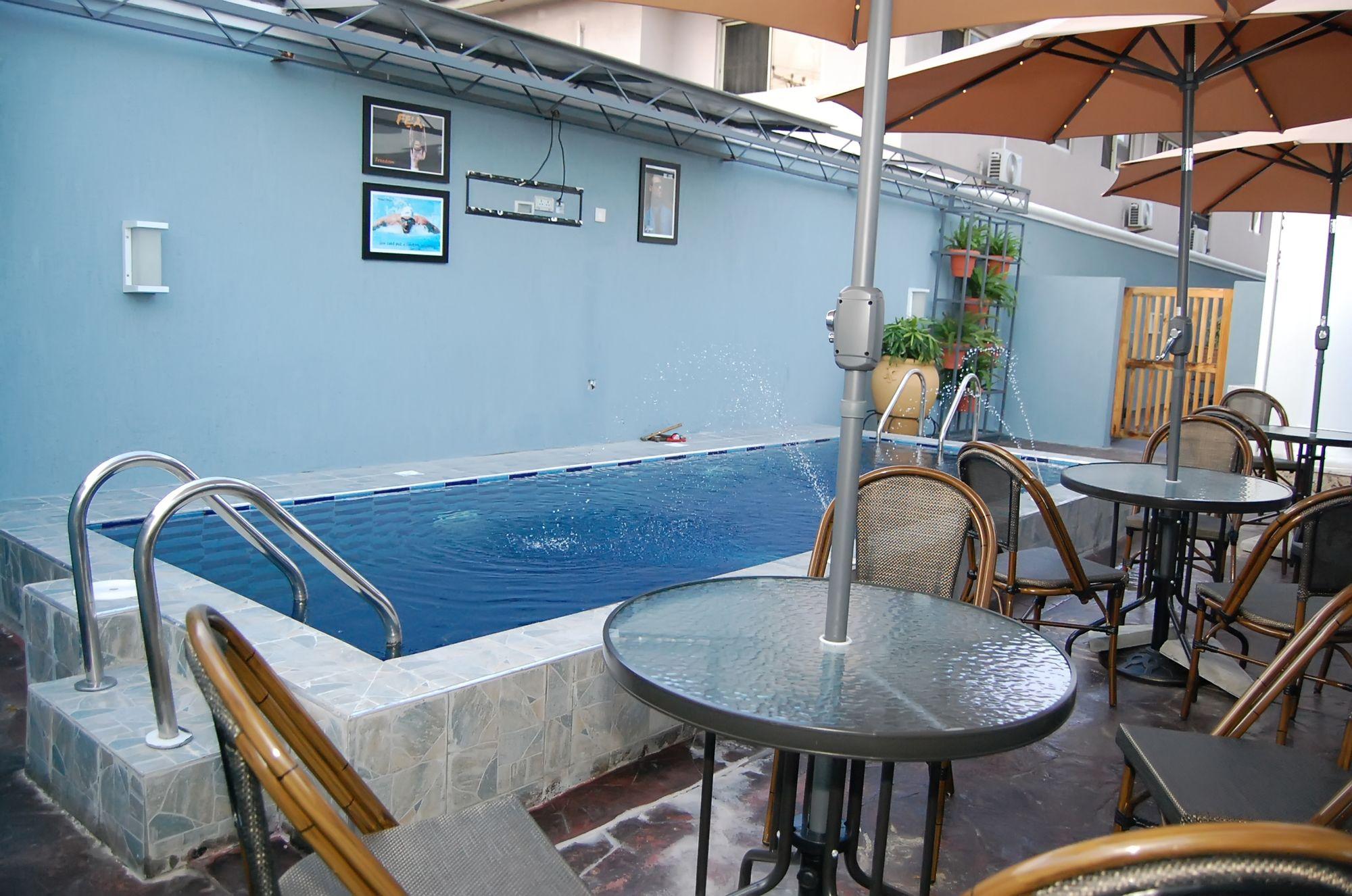 The Montrose Hotel Лекки Экстерьер фото